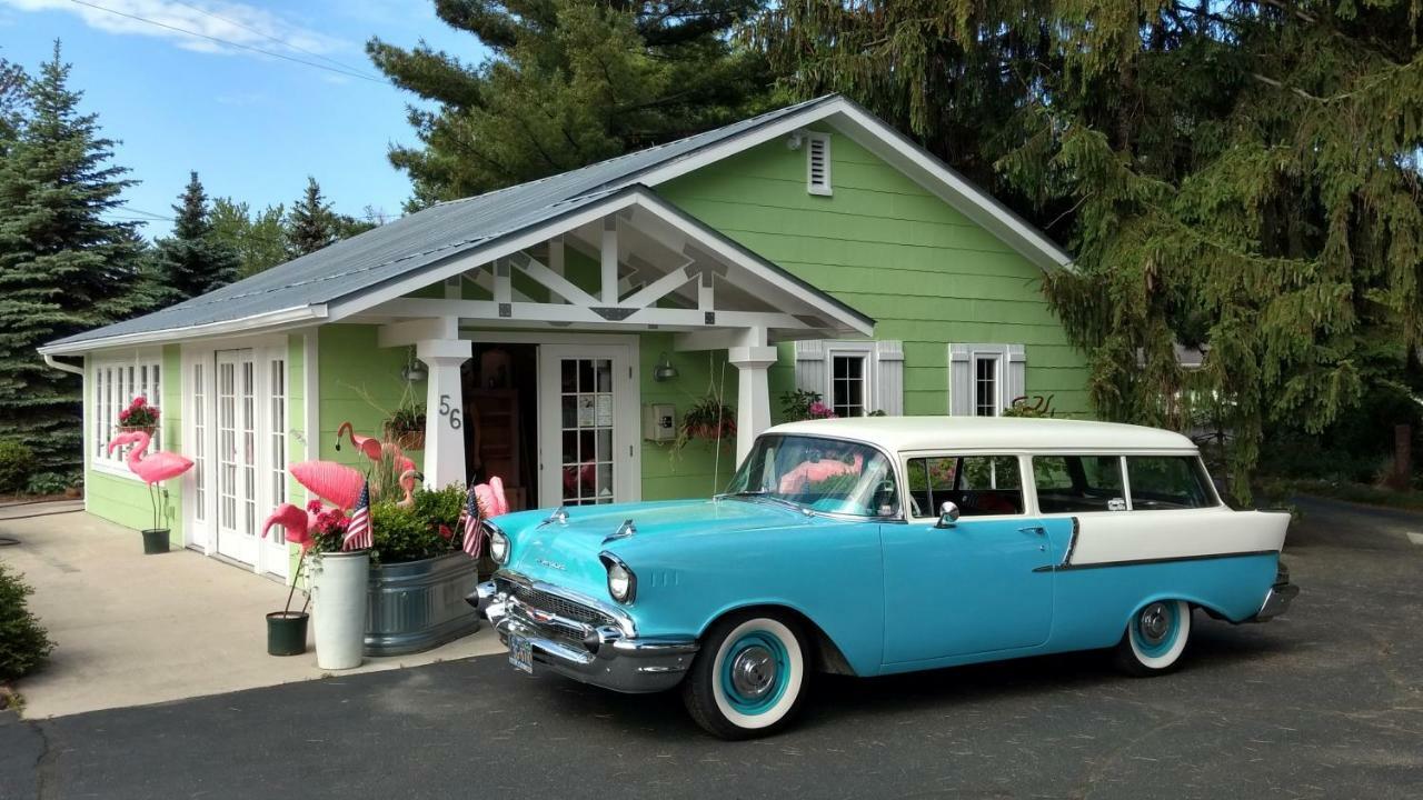 The Pines Motorlodge Douglas Exterior photo